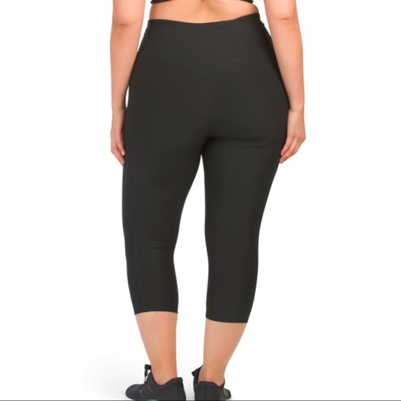 Absolutely Fit / VOGO tummy control capri leggings - Picture 2 of 9
